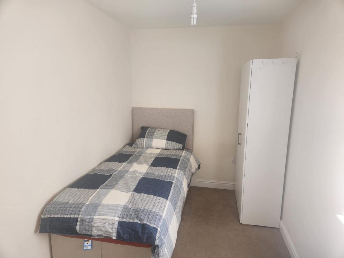 2Sweetzhome Erith Екстер'єр фото